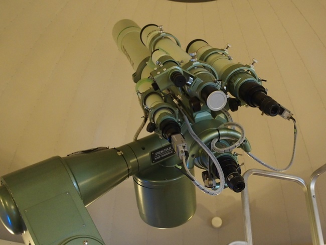望遠鏡レンズ
