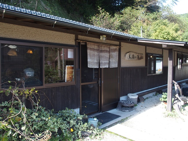 「木漏れ陽」佐賀富士町にある珍しいそば農園直営店『そばの芽料理とそば』の名店です。